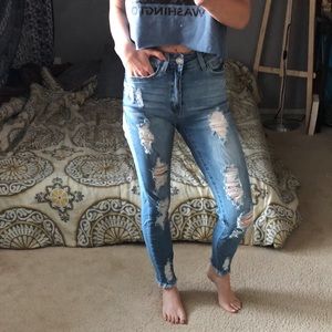 High waisted skinny jeans with rips